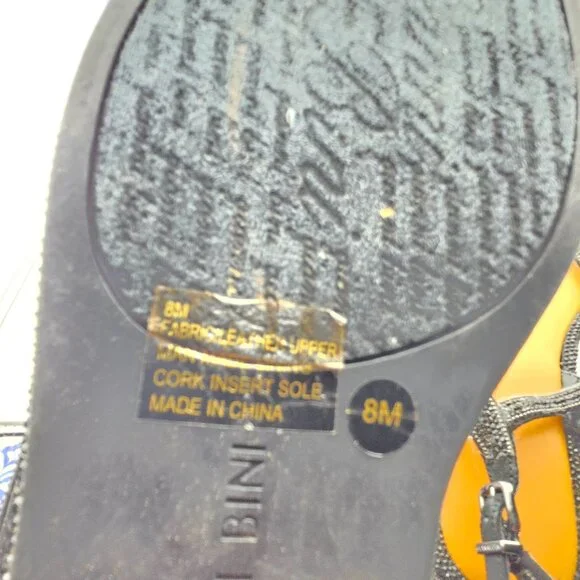 Gianni Bini Avellia Black Jewel Embellished T-Strap Sandals โ Women's Size 8M - Picture 12 of 14